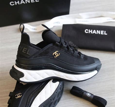 chanel sneakers women price.